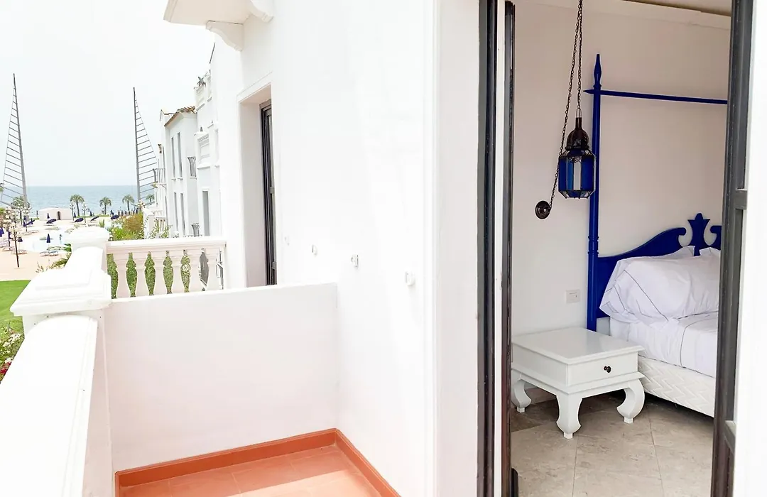 Phi Hotel Sighientu-1