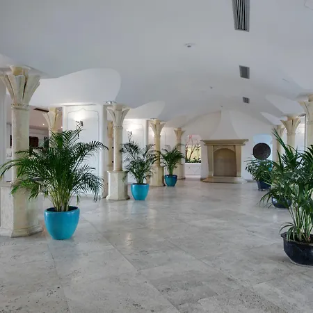 Phi Hotel Sighientu-2